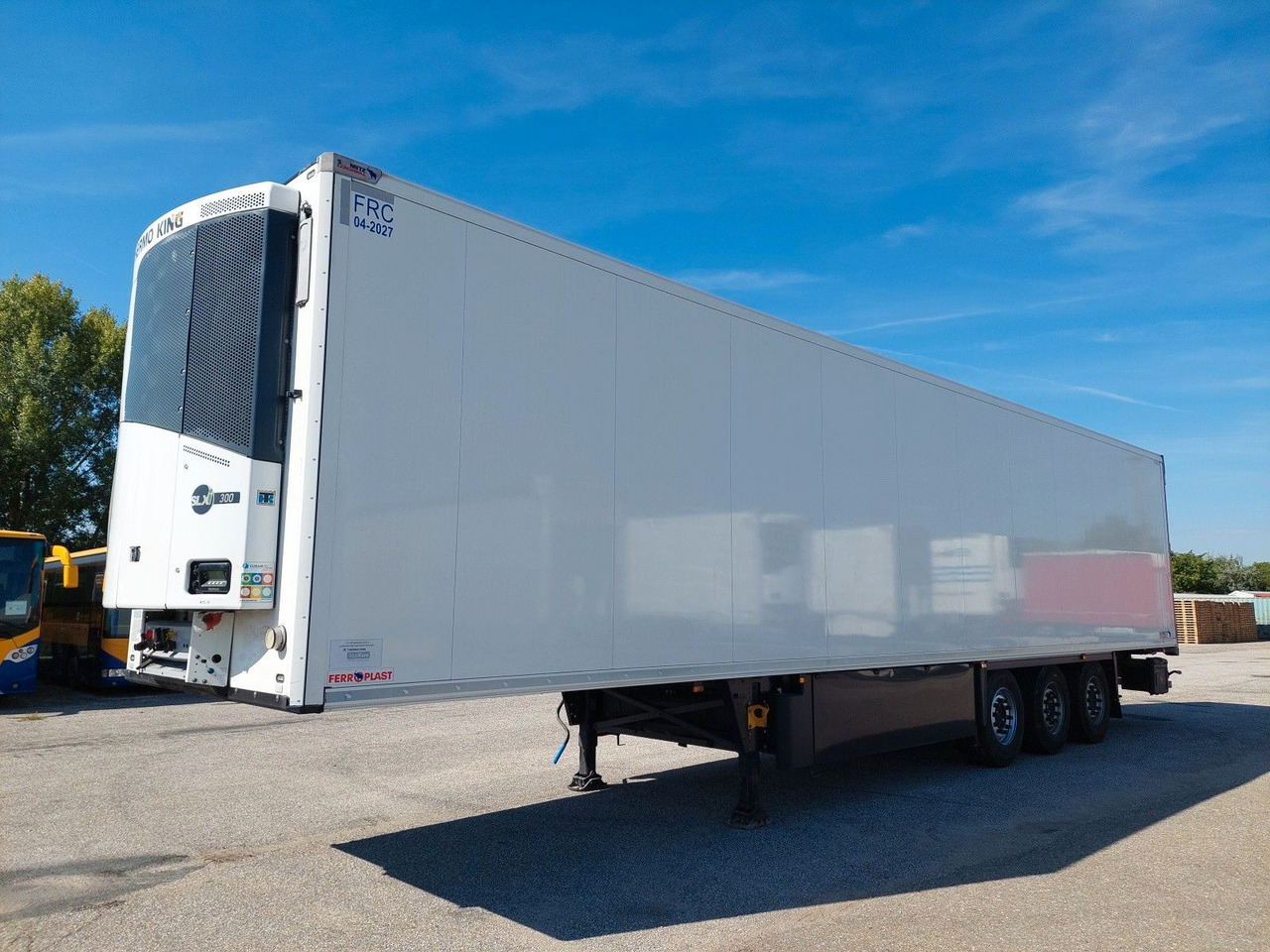 Schmitz Cargobull SKO24 ThermoKing SLXi 300 - Semi-trailer berpendingin: gambar 1 Schmitz Cargobull SKO24 ThermoKing SLXi 300 - Semi-trailer berpendingin: gambar 1