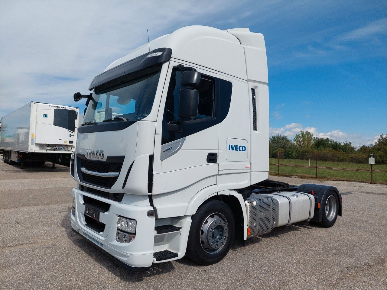 Iveco AS440ST/FP LT 4x2 - Tractor head: gambar 1 Iveco AS440ST/FP LT 4x2 - Tractor head: gambar 1