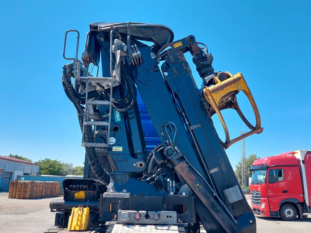 MAN TG3 33.510 6X6 BL KRAN LANGHOLZ Kesla 2117ZT94 - Tractor head: gambar 5 MAN TG3 33.510 6X6 BL KRAN LANGHOLZ Kesla 2117ZT94 - Tractor head: gambar 5