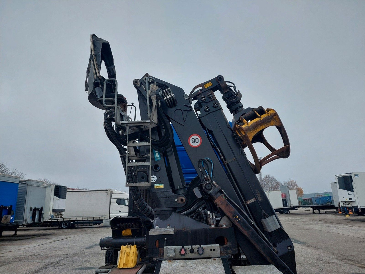 MAN TG3 33.510 6X6 BL KRAN LANGHOLZ Kesla 2117ZT94 - Tractor head: gambar 5 MAN TG3 33.510 6X6 BL KRAN LANGHOLZ Kesla 2117ZT94 - Tractor head: gambar 5