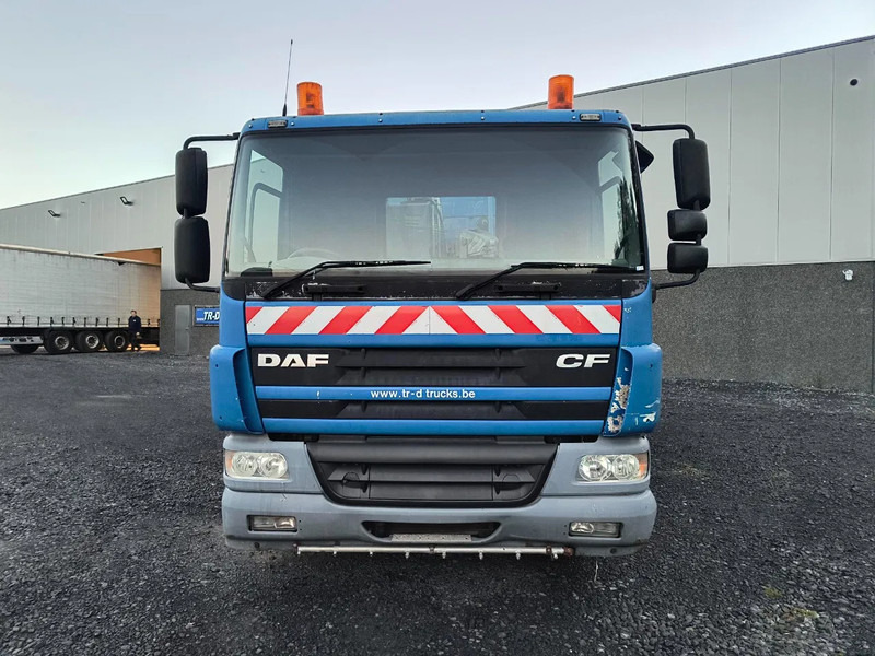 DAF CF 75.250 DRIVING CONDITION - SWEEPER NEEDS REPAIRMENT - Penyapu jalan: gambar 2 DAF CF 75.250 DRIVING CONDITION - SWEEPER NEEDS REPAIRMENT - Penyapu jalan: gambar 2