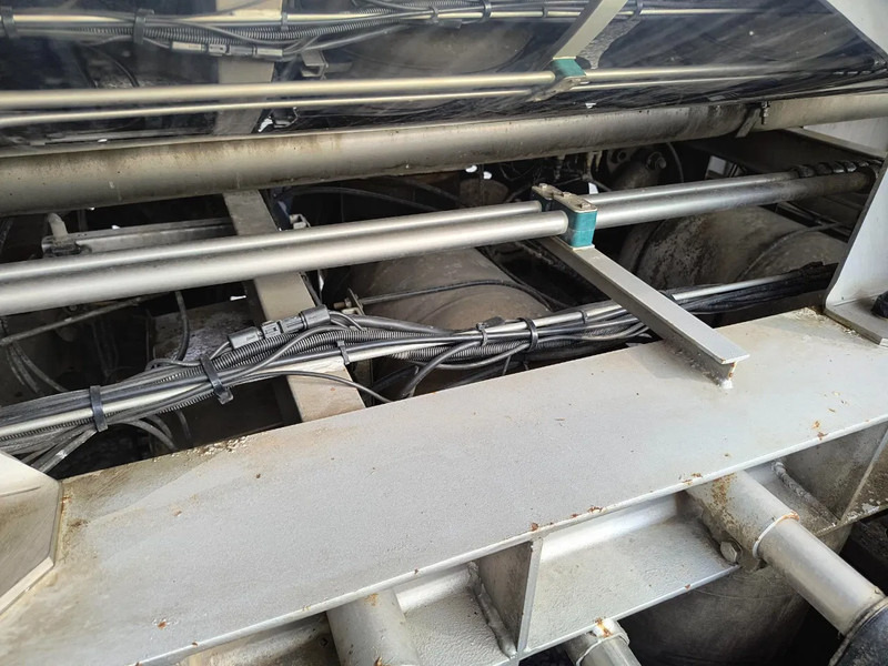 Semi-trailer tangki untuk pengangkutan susu ETA 29000L INSULATED INOX TANK - 1 COMP - PUMP: gambar 13