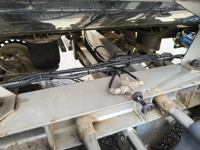 Semi-trailer tangki untuk pengangkutan susu ETA 29000L INSULATED INOX TANK - 1 COMP - PUMP: gambar 17