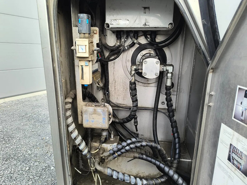 Semi-trailer tangki untuk pengangkutan susu ETA 29000L INSULATED INOX TANK - 1 COMP - PUMP: gambar 10