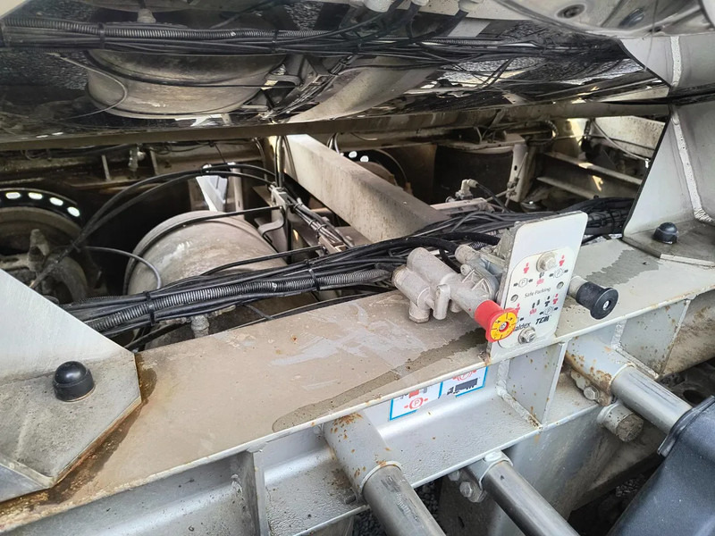 Semi-trailer tangki untuk pengangkutan susu ETA 29000L INSULATED INOX TANK - 1 COMP - PUMP: gambar 16