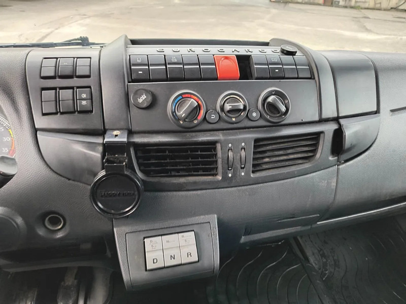 Truk box Iveco EuroCargo 120 E22 EEV SIDE PORT + D'HOLLANDIA LIFT 2000 KG: gambar 9