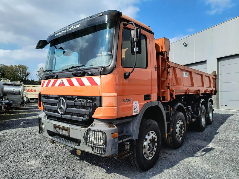 Mercedes-Benz Actros 3236 8X4 - 2 SIDE TIPPER/BI-BENNE - Truk jungkit: gambar 1 Mercedes-Benz Actros 3236 8X4 - 2 SIDE TIPPER/BI-BENNE - Truk jungkit: gambar 1