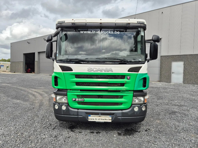 Scania P280 FUEL / CARBURANT 14000L - 5 COMP - RETARDER - Truk tangki: gambar 2 Scania P280 FUEL / CARBURANT 14000L - 5 COMP - RETARDER - Truk tangki: gambar 2