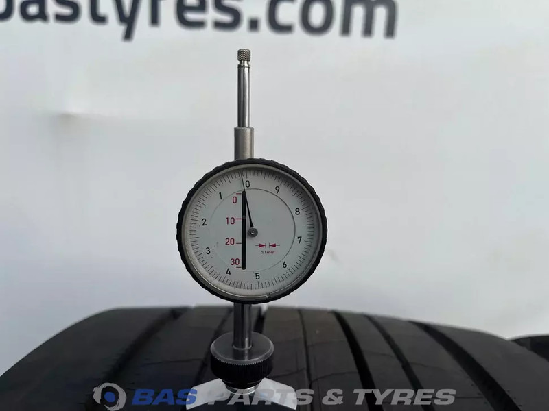 Bridgestone - Ban untuk Truk: gambar 3 Bridgestone - Ban untuk Truk: gambar 3