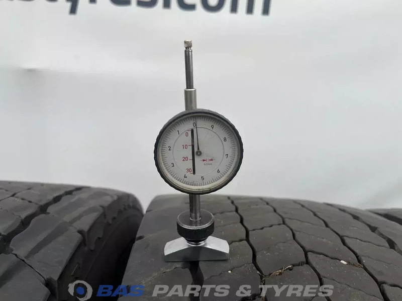 Continental Continental 315/70R22.5 Eco HD5 154/150 M+S 3PMSF gebruikte set - Ban untuk Truk: gambar 3 Continental Continental 315/70R22.5 Eco HD5 154/150 M+S 3PMSF gebruikte set - Ban untuk Truk: gambar 3