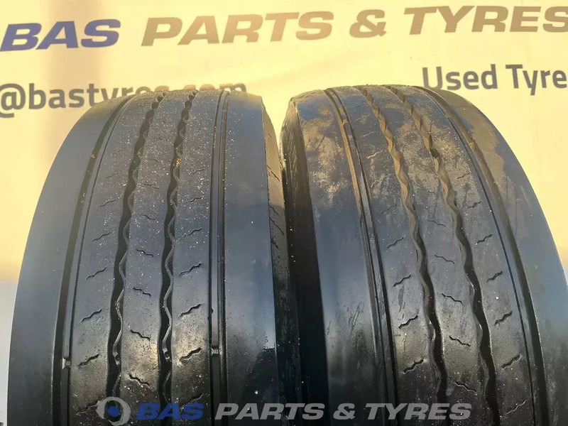 Continental Continental 315/70R22.5 Hybrid HS3+ 156/150 M+S 3PMSF gebruikte set - Ban untuk Truk: gambar 2 Continental Continental 315/70R22.5 Hybrid HS3+ 156/150 M+S 3PMSF gebruikte set - Ban untuk Truk: gambar 2