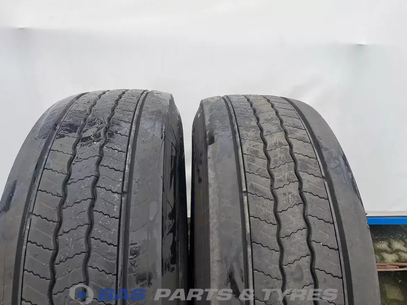 Continental Continental 315/70R22.5 Hybrid HS5 156/150 M+S 3PMSF gebruikte set - Ban untuk Truk: gambar 2 Continental Continental 315/70R22.5 Hybrid HS5 156/150 M+S 3PMSF gebruikte set - Ban untuk Truk: gambar 2