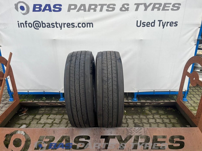 Continental Continental 315/70R22.5 Hybrid HS5 156/150 M+S 3PMSF gebruikte set - Ban untuk Truk: gambar 1 Continental Continental 315/70R22.5 Hybrid HS5 156/150 M+S 3PMSF gebruikte set - Ban untuk Truk: gambar 1