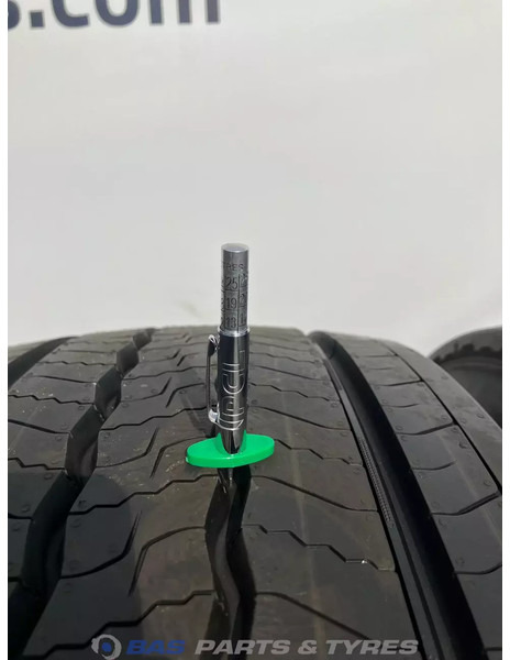 Continental Continental 315/70R22.5 Universeel 154/150 M+S 3PMSF gebruikte set - Ban untuk Truk: gambar 3 Continental Continental 315/70R22.5 Universeel 154/150 M+S 3PMSF gebruikte set - Ban untuk Truk: gambar 3