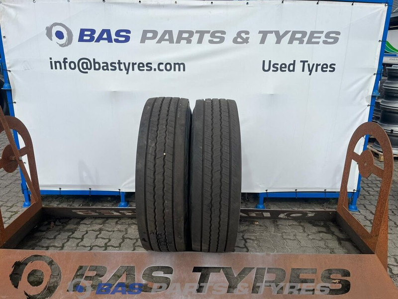 Continental Continental 315/80R22.5 Hybrid HS5 156/150 M+S 3PMSF gebruikte set - Ban untuk Truk: gambar 1 Continental Continental 315/80R22.5 Hybrid HS5 156/150 M+S 3PMSF gebruikte set - Ban untuk Truk: gambar 1