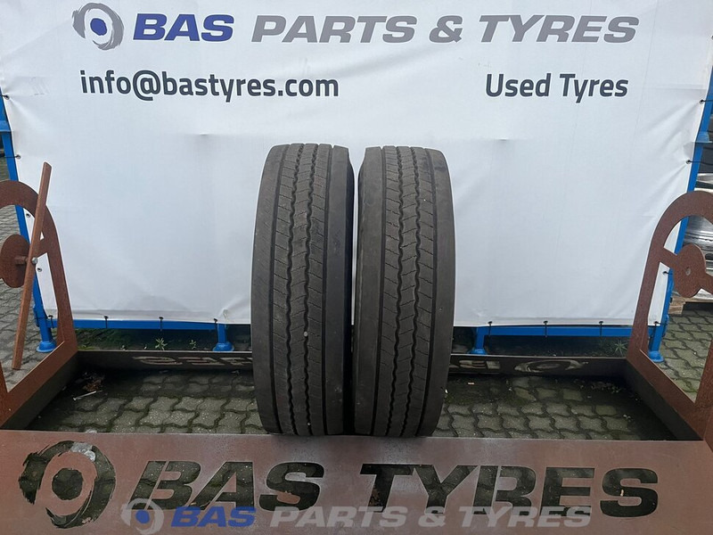 Continental Continental 315/80R22.5 Hybrid HS5 156/150 M+S 3PMSF gebruikte set - Ban untuk Truk: gambar 1 Continental Continental 315/80R22.5 Hybrid HS5 156/150 M+S 3PMSF gebruikte set - Ban untuk Truk: gambar 1