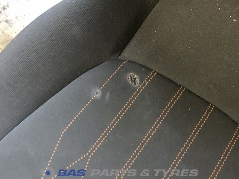 DAF Bijrijdersstoel DAF 2104712 - Tempat duduk untuk Truk: gambar 5 DAF Bijrijdersstoel DAF 2104712 - Tempat duduk untuk Truk: gambar 5