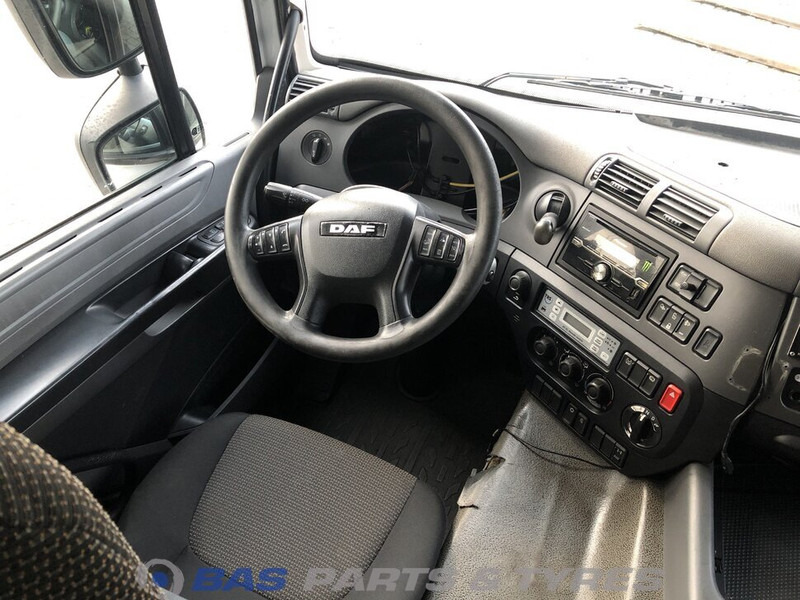 DAF CF Euro 6 DAF Space Cab L2H2 2013608 - Kabin dan interior untuk Truk: gambar 5 DAF CF Euro 6 DAF Space Cab L2H2 2013608 - Kabin dan interior untuk Truk: gambar 5