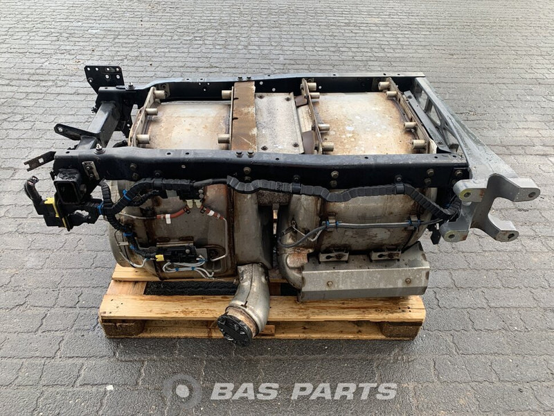 DAF Uitlaatdemper DAF 1900825 - Knalpot untuk Truk: gambar 3 DAF Uitlaatdemper DAF 1900825 - Knalpot untuk Truk: gambar 3