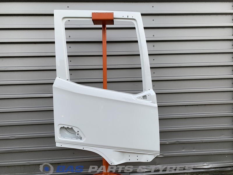 DAF XF G2 Portier Rechts DAF 2197012 - Pintu dan bagian untuk Truk: gambar 1 DAF XF G2 Portier Rechts DAF 2197012 - Pintu dan bagian untuk Truk: gambar 1