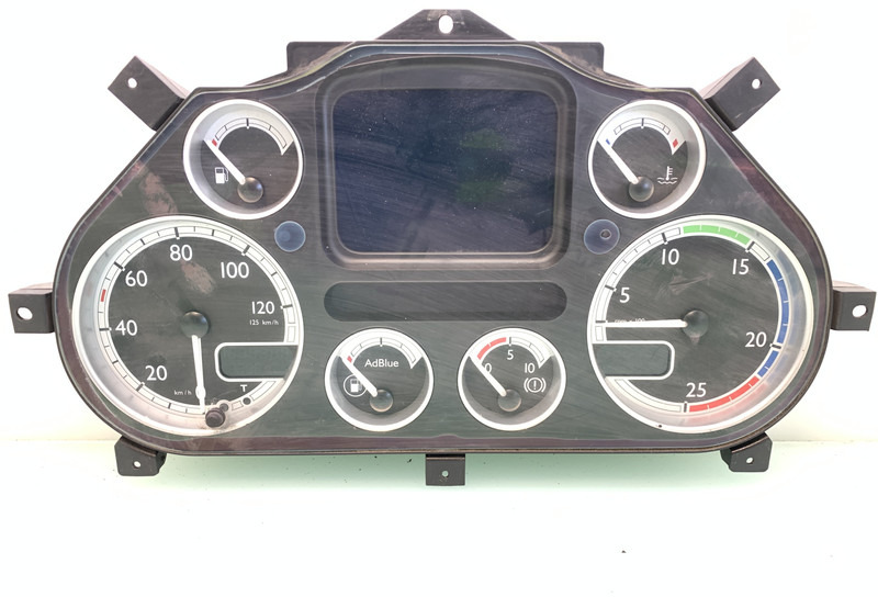 DAF XF105 - Dasbor untuk Truk: gambar 1 DAF XF105 - Dasbor untuk Truk: gambar 1
