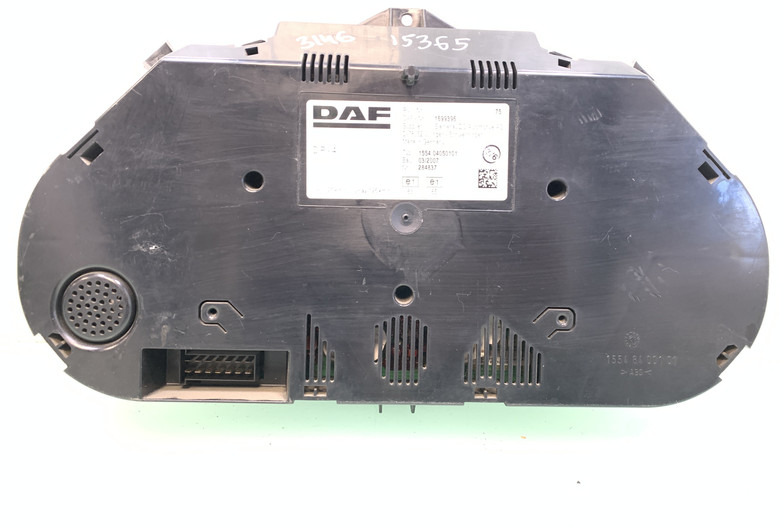 DAF XF105 - Dasbor untuk Truk: gambar 2 DAF XF105 - Dasbor untuk Truk: gambar 2