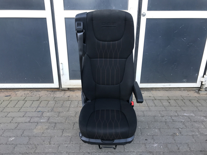 DAF XF106 - Tempat duduk untuk Truk: gambar 1 DAF XF106 - Tempat duduk untuk Truk: gambar 1