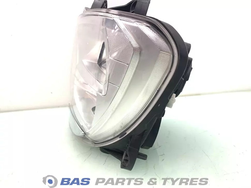 DAF XF106 - Lampu depan untuk Truk: gambar 2 DAF XF106 - Lampu depan untuk Truk: gambar 2