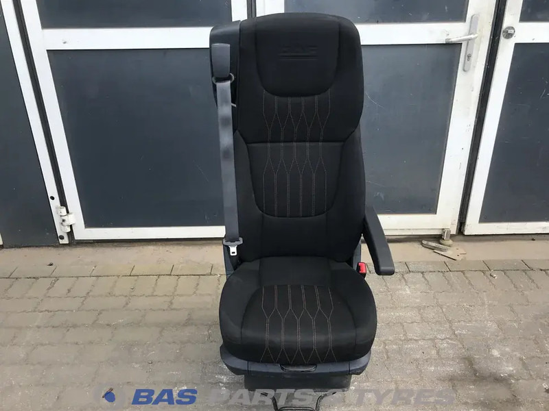 DAF XF106 - Tempat duduk untuk Truk: gambar 1 DAF XF106 - Tempat duduk untuk Truk: gambar 1