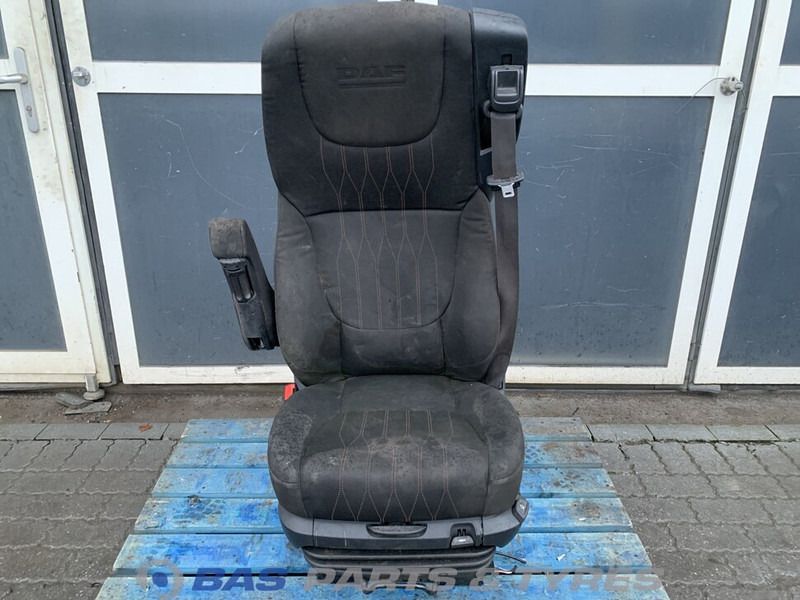 DAF XF106 Bestuurdersstoel DAF 2104652 - Tempat duduk untuk Truk: gambar 1 DAF XF106 Bestuurdersstoel DAF 2104652 - Tempat duduk untuk Truk: gambar 1