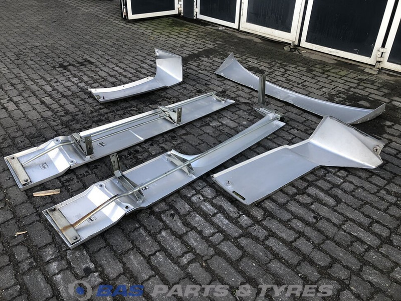DAF XF106 Spoilerset DAF Super Space Cab L2H3 1671845 - Aerodinamika/ Spoiler untuk Truk: gambar 5 DAF XF106 Spoilerset DAF Super Space Cab L2H3 1671845 - Aerodinamika/ Spoiler untuk Truk: gambar 5