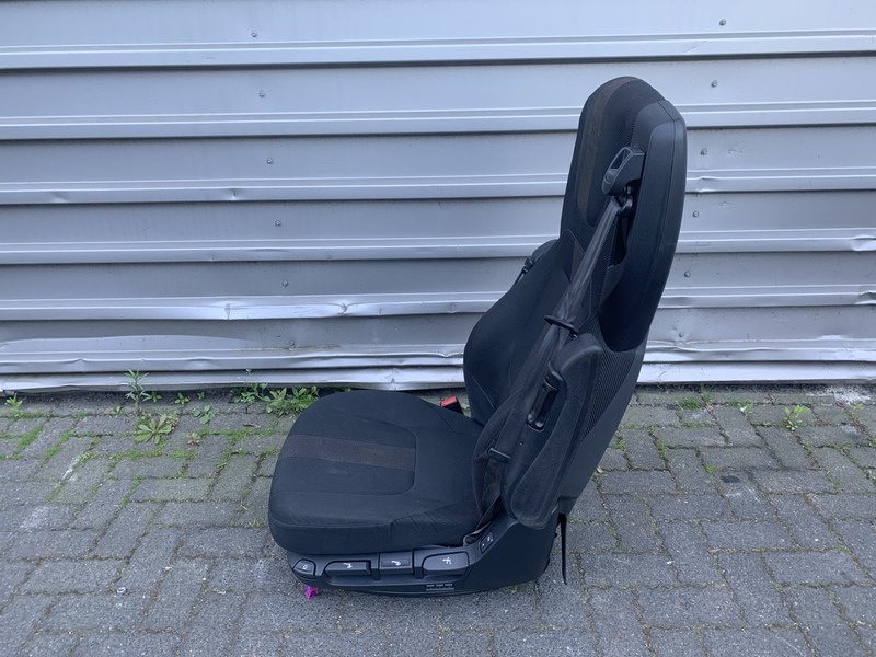 DAF XG - Tempat duduk untuk Truk: gambar 2 DAF XG - Tempat duduk untuk Truk: gambar 2
