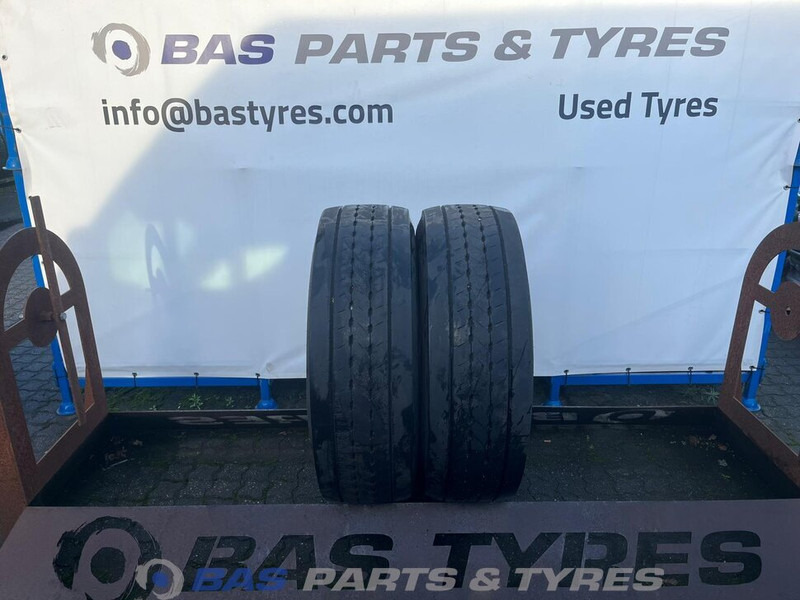 Goodyear Goodyear 315/70R22.5 FUELMAX S G2 156/150 M+S 3PMSF gebruikte set - Ban untuk Truk: gambar 1 Goodyear Goodyear 315/70R22.5 FUELMAX S G2 156/150 M+S 3PMSF gebruikte set - Ban untuk Truk: gambar 1