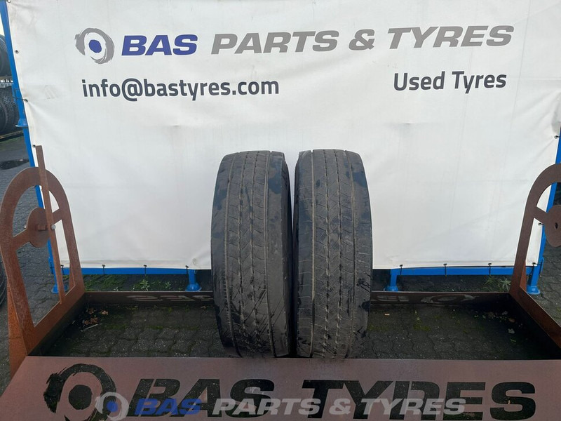 Goodyear Goodyear 315/70R22.5 Kmax S HL G2 156/150 M+S 3PMSF gebruikte set - Ban untuk Truk: gambar 1 Goodyear Goodyear 315/70R22.5 Kmax S HL G2 156/150 M+S 3PMSF gebruikte set - Ban untuk Truk: gambar 1