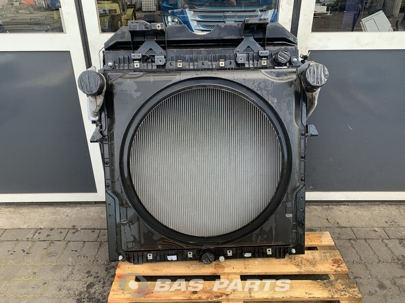 Mercedes-Benz Actros MP4 - Radiator untuk Truk: gambar 1 Mercedes-Benz Actros MP4 - Radiator untuk Truk: gambar 1