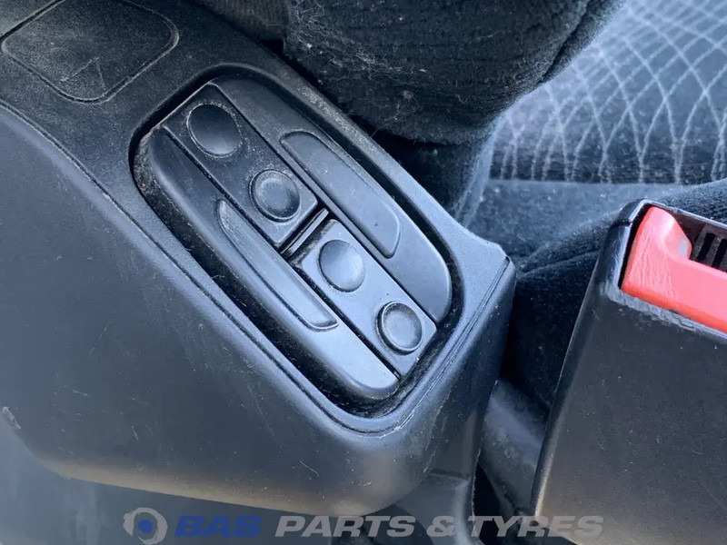 Mercedes-Benz Actros MP4 Bestuurdersstoel Mercedes A 960 910 75 01 - Tempat duduk untuk Truk: gambar 5 Mercedes-Benz Actros MP4 Bestuurdersstoel Mercedes A 960 910 75 01 - Tempat duduk untuk Truk: gambar 5