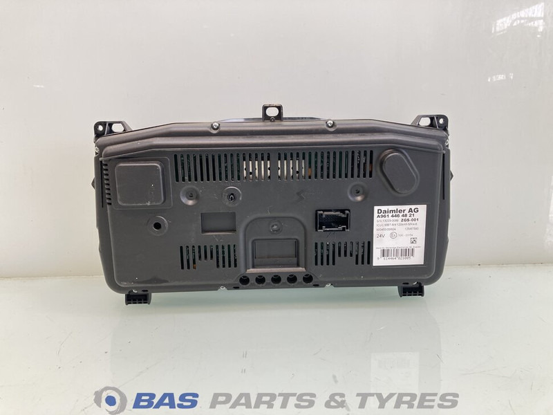 Mercedes-Benz Actros MP4 Instrumentenpaneel Mercedes A 011 446 76 21 - Dasbor untuk Truk: gambar 2 Mercedes-Benz Actros MP4 Instrumentenpaneel Mercedes A 011 446 76 21 - Dasbor untuk Truk: gambar 2