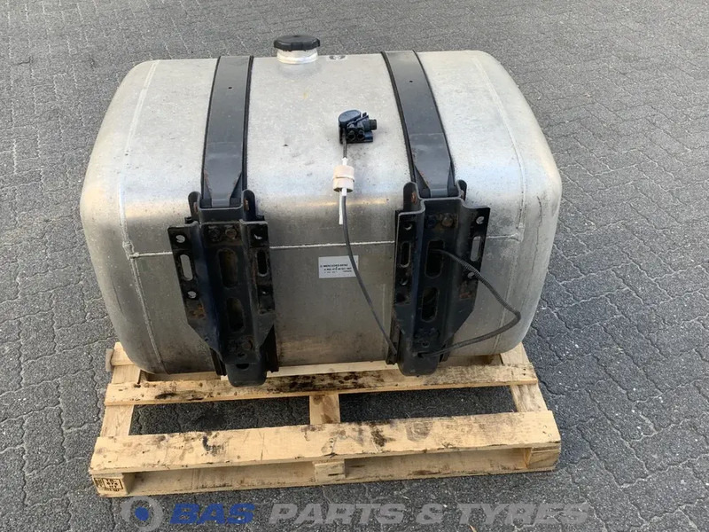 Mercedes-Benz - Tangki bahan bakar untuk Truk: gambar 3 Mercedes-Benz - Tangki bahan bakar untuk Truk: gambar 3