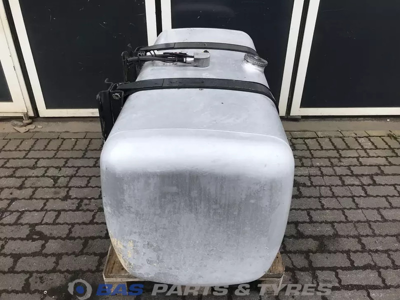 Mercedes-Benz Brandstoftank Mercedes 570 Liter A 960 475 27 03 - Tangki bahan bakar untuk Truk: gambar 4 Mercedes-Benz Brandstoftank Mercedes 570 Liter A 960 475 27 03 - Tangki bahan bakar untuk Truk: gambar 4