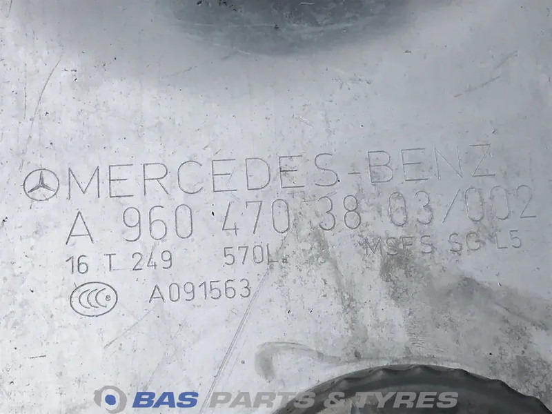 Mercedes-Benz Brandstoftank Mercedes 570 Liter A 960 475 27 03 - Tangki bahan bakar untuk Truk: gambar 5 Mercedes-Benz Brandstoftank Mercedes 570 Liter A 960 475 27 03 - Tangki bahan bakar untuk Truk: gambar 5