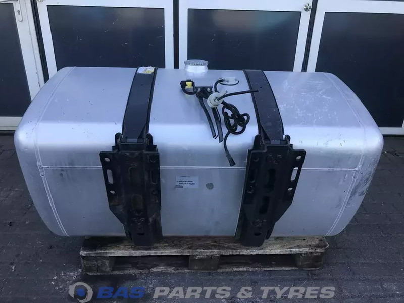 Mercedes-Benz Brandstoftank Mercedes 570 Liter A 960 475 27 03 - Tangki bahan bakar untuk Truk: gambar 3 Mercedes-Benz Brandstoftank Mercedes 570 Liter A 960 475 27 03 - Tangki bahan bakar untuk Truk: gambar 3