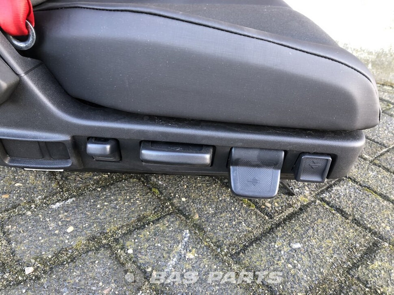 Renault Bijrijdersstoel Renault 7421879987 - Tempat duduk untuk Truk: gambar 5 Renault Bijrijdersstoel Renault 7421879987 - Tempat duduk untuk Truk: gambar 5