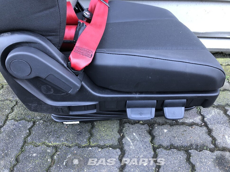 Renault D-Serie Bijrijdersstoel Renault 7482514739 - Tempat duduk untuk Truk: gambar 5 Renault D-Serie Bijrijdersstoel Renault 7482514739 - Tempat duduk untuk Truk: gambar 5