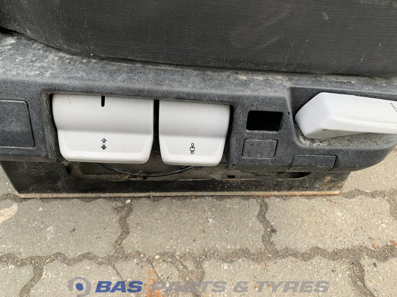 Renault T-Serie Bijrijdersstoel Renault 7421615420 - Tempat duduk untuk Truk: gambar 5 Renault T-Serie Bijrijdersstoel Renault 7421615420 - Tempat duduk untuk Truk: gambar 5