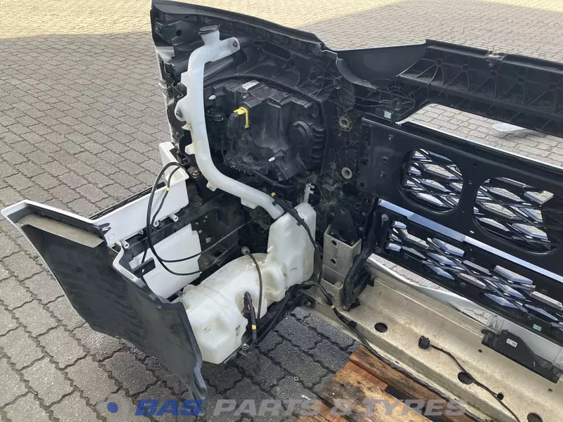 Renault T-Serie Evolution Bumper Renault 7423645386 - Bumper untuk Truk: gambar 5 Renault T-Serie Evolution Bumper Renault 7423645386 - Bumper untuk Truk: gambar 5