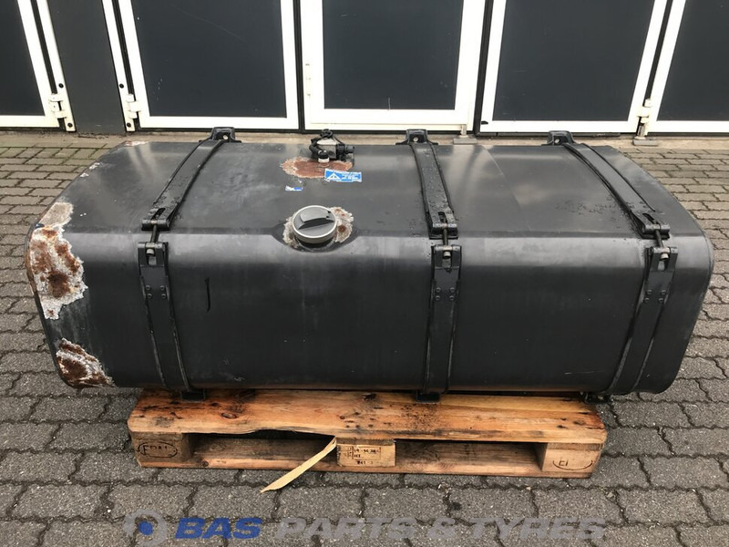 Scania - Tangki bahan bakar untuk Truk: gambar 1 Scania - Tangki bahan bakar untuk Truk: gambar 1