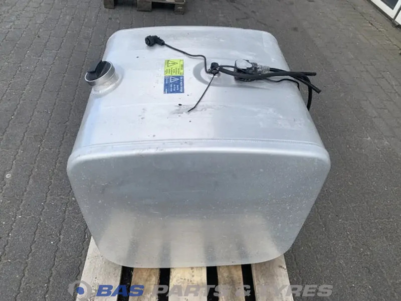 Scania - Tangki bahan bakar untuk Truk: gambar 2 Scania - Tangki bahan bakar untuk Truk: gambar 2
