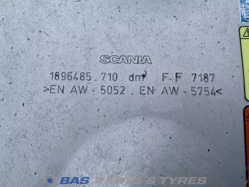 Scania Brandstoftank Scania 710 Liter 2532047 - Tangki bahan bakar untuk Truk: gambar 5 Scania Brandstoftank Scania 710 Liter 2532047 - Tangki bahan bakar untuk Truk: gambar 5