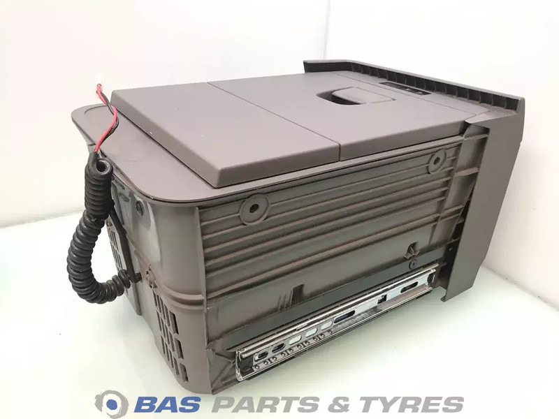 Scania R-Serie NextGen Koelkast Scania 17 Liter 2770785 - Suku cadang untuk Truk: gambar 4 Scania R-Serie NextGen Koelkast Scania 17 Liter 2770785 - Suku cadang untuk Truk: gambar 4