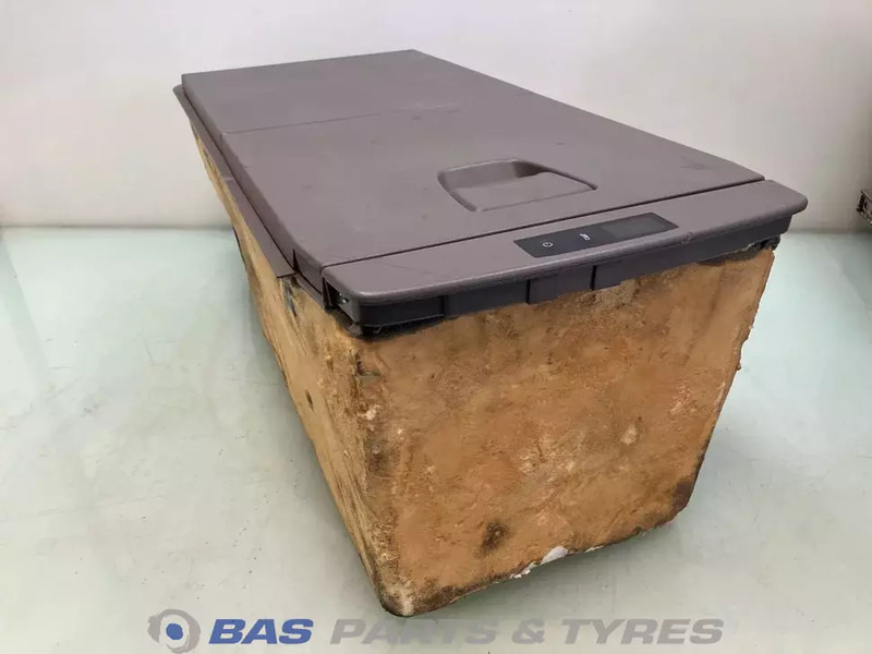 Scania R-Serie NextGen Koelkast Scania 30 Liter 2706544 - Suku cadang untuk Truk: gambar 2 Scania R-Serie NextGen Koelkast Scania 30 Liter 2706544 - Suku cadang untuk Truk: gambar 2